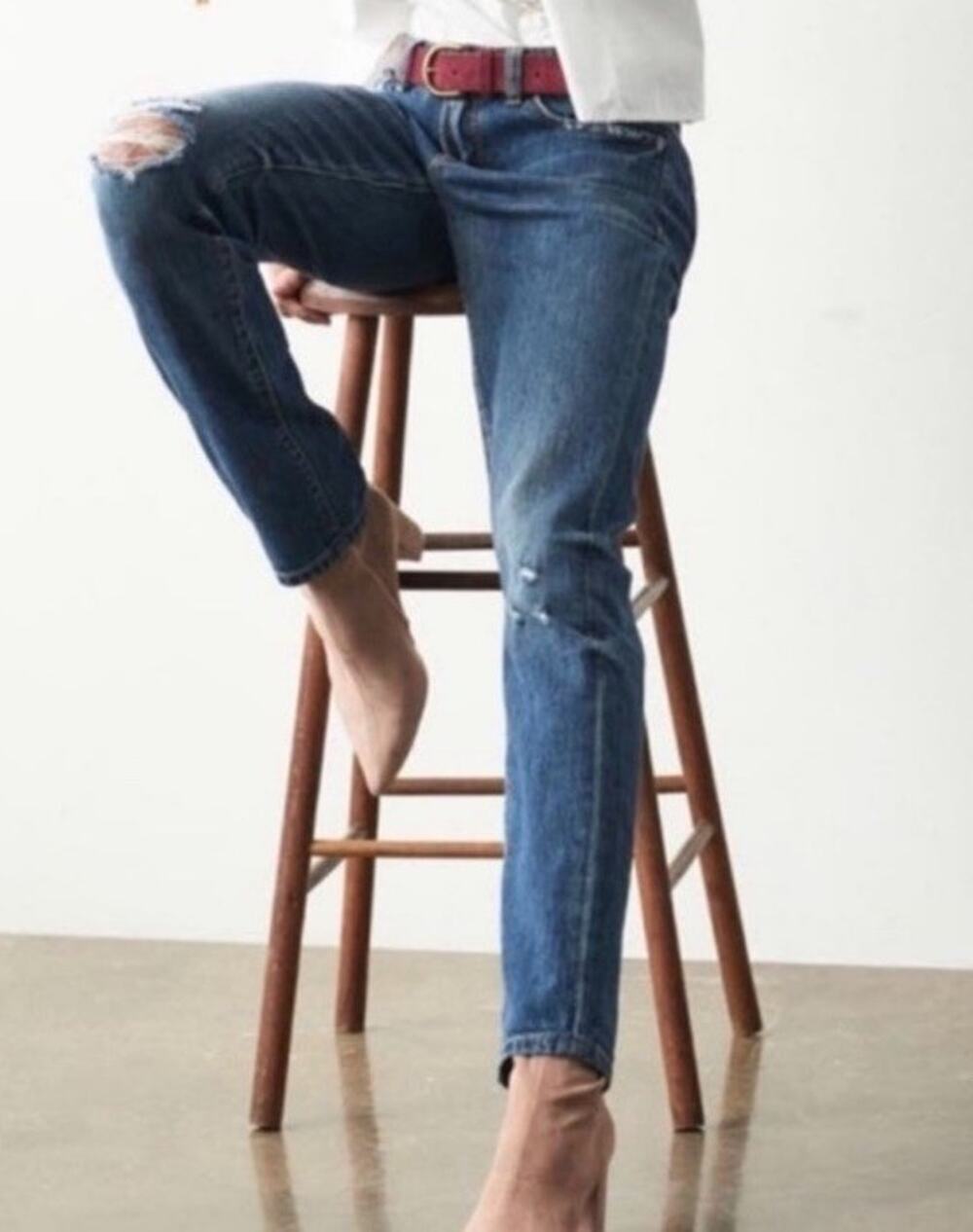 Pilcro Slim Boyfriend Crop Jeans Women 28 Blue Distressed Anthropologie